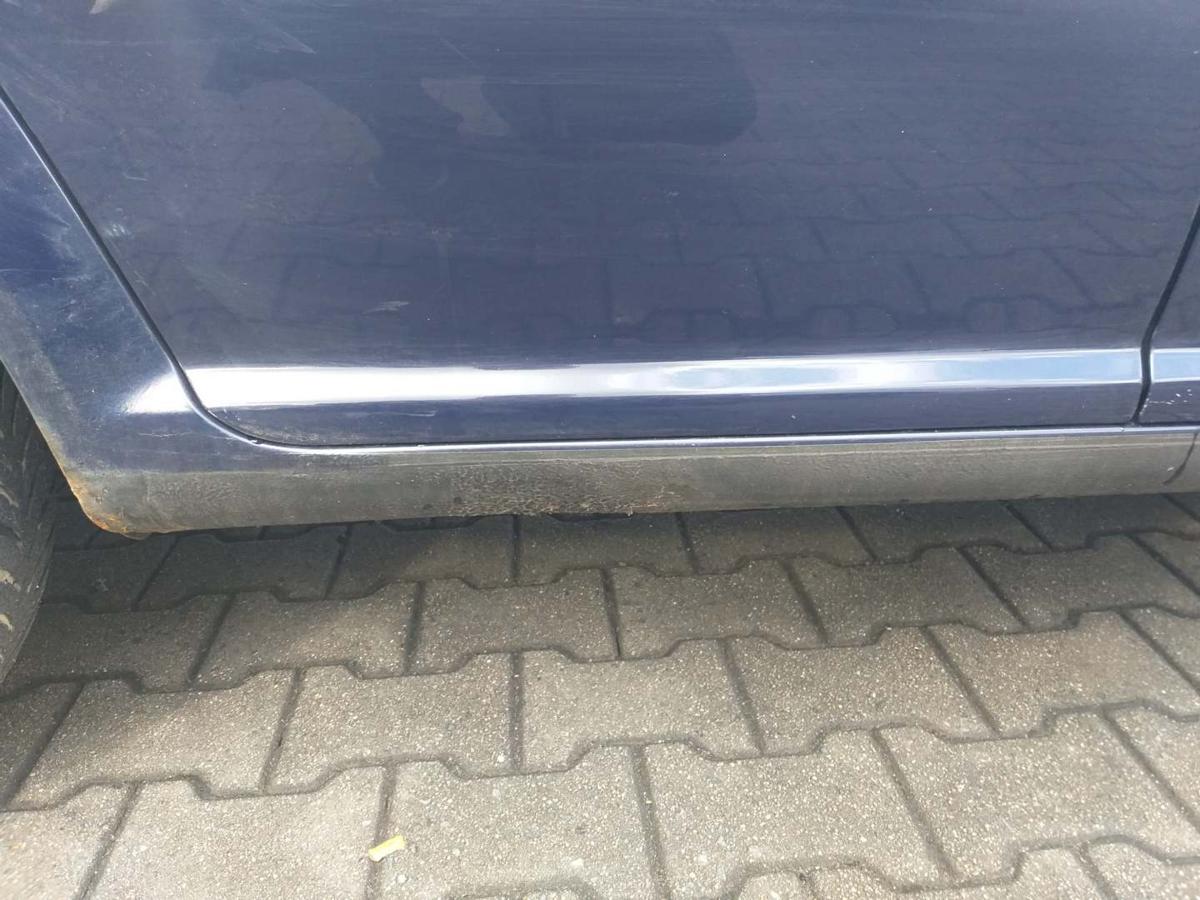 VW Golf 4 original T&uuml;r hinten rechts LA5G Perlblau Kombi Variant Rohbau Bj.2004